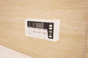 草加市瀬崎、マンションの風呂画像です