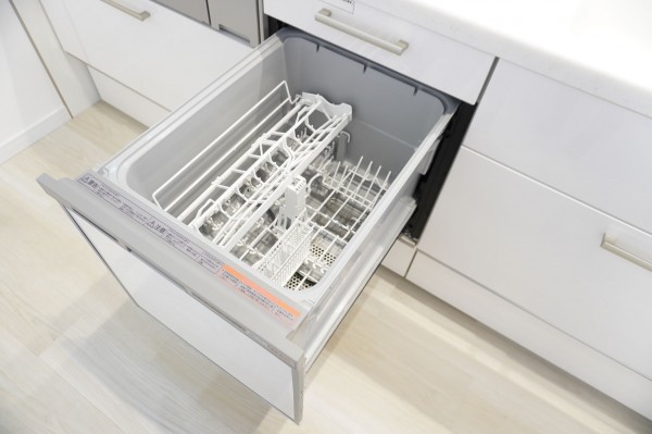 草加市瀬崎、マンションのキッチン画像です