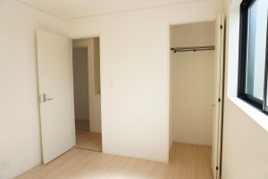 草加市長栄、新築一戸建ての寝室画像です