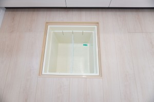 草加市長栄、新築一戸建てのキッチン画像です