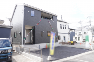 草加市長栄、新築一戸建ての外観画像です