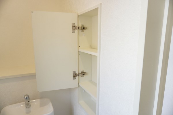 草加市長栄、新築一戸建てのトイレ画像です