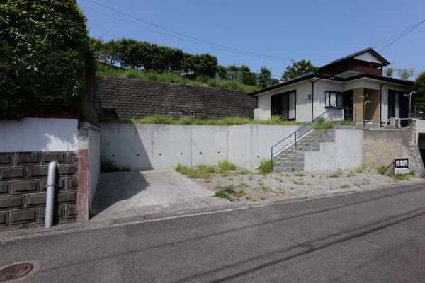 宮崎市郡司分、土地の前面道路を含む現地写真画像です