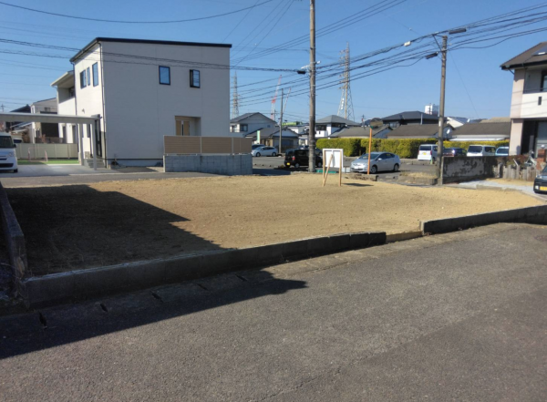 宮崎市花ケ島町、中古一戸建ての画像です
