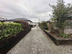 宮崎市清武町船引、土地の前面道路を含む現地写真画像です
