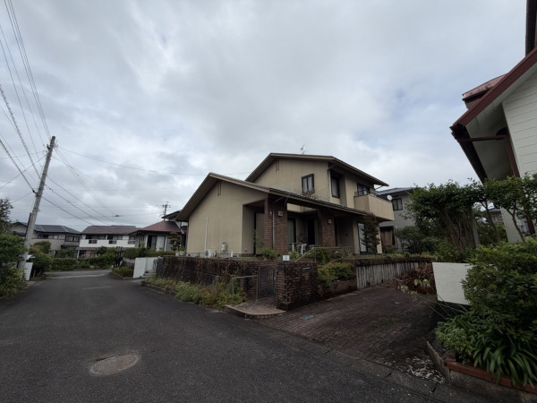 宮崎市花山手東、中古一戸建ての画像です