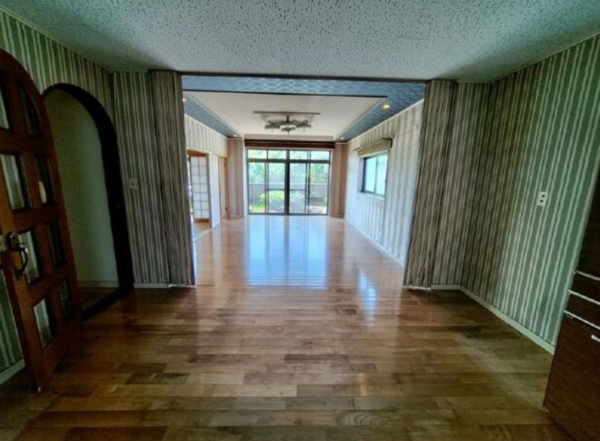 宮崎市月見ケ丘、中古一戸建ての画像です