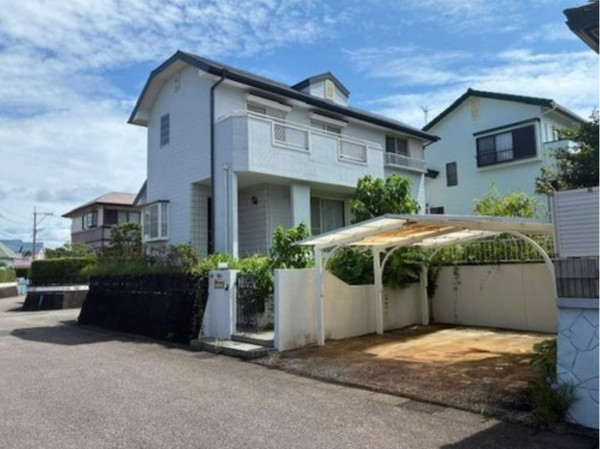 宮崎市学園木花台北、中古一戸建ての外観画像です