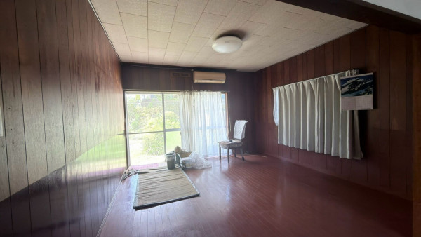 宮崎市大塚台西、中古一戸建ての居間画像です