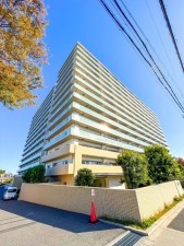 大阪市鶴見区諸口、マンションの画像です