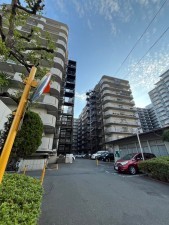 大阪市鶴見区諸口、マンションの画像です