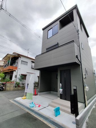大東市明美の里町、新築一戸建ての画像です