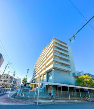 大阪市鶴見区緑、マンションの画像です