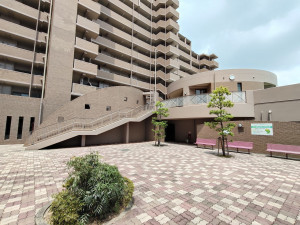 大東市朋来、マンションの画像です