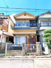 大東市泉町、中古一戸建ての画像です