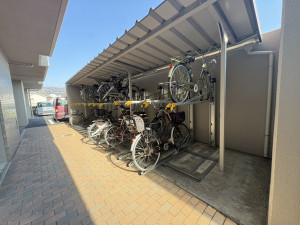 大東市泉町、マンションの画像です