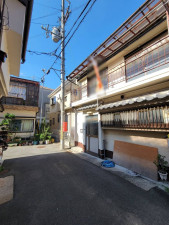 大東市南津の辺町、中古一戸建ての画像です