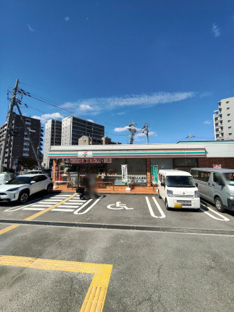 大阪市鶴見区浜、収益物件/マンションのコンビニ画像です