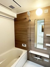 仙台市泉区泉中央、マンションの画像です