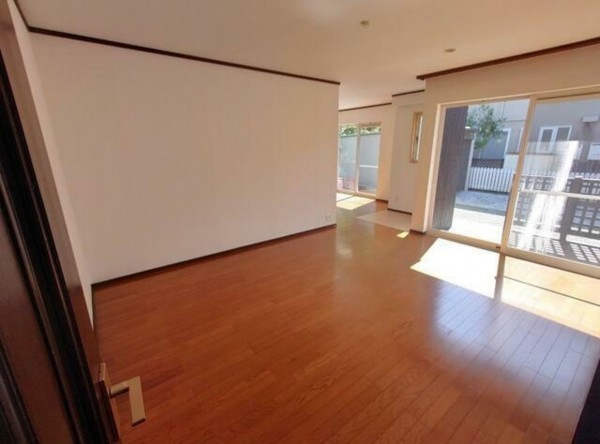 仙台市泉区館、中古一戸建ての画像です