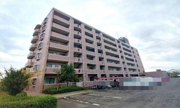 仙台市泉区高森、マンションの画像です