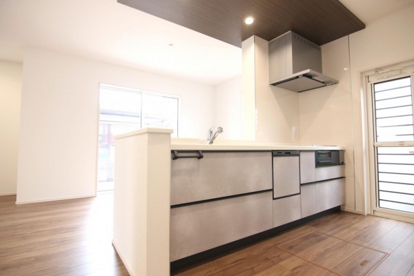 仙台市泉区寺岡、新築一戸建ての画像です