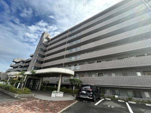 仙台市泉区八乙女中央、マンションの画像です