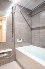 仙台市泉区市名坂、マンションの画像です