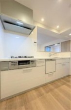 仙台市泉区八乙女中央、マンションの画像です