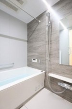 仙台市泉区南光台南、マンションの画像です