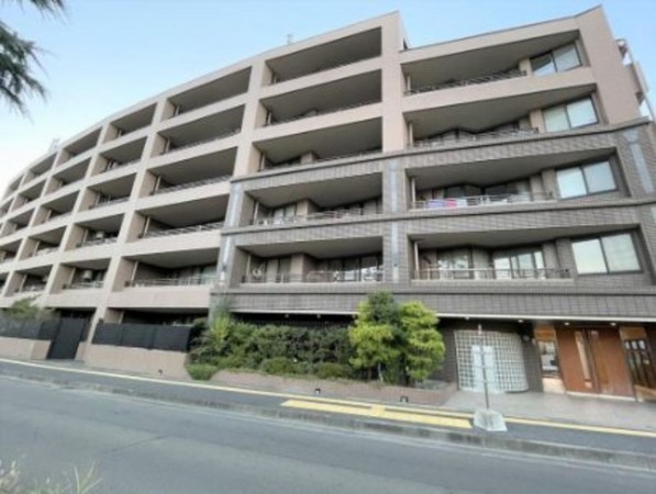 仙台市泉区南光台南、マンションの画像です