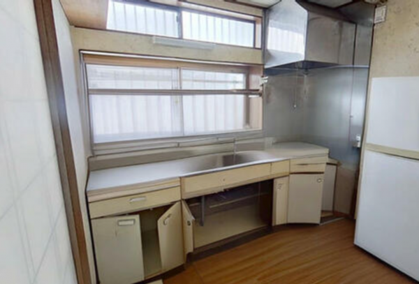 静岡市駿河区丸子、中古一戸建てのキッチン画像です