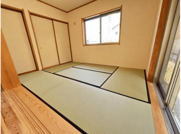 静岡市駿河区向敷地、中古一戸建ての内装画像です