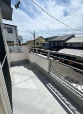 静岡市駿河区広野、中古一戸建てのバルコニー画像です