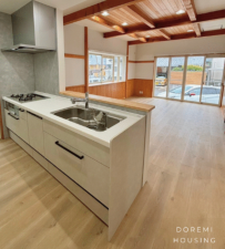 静岡市駿河区広野、中古一戸建てのキッチン画像です