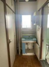 静岡市駿河区丸子、マンションの洗面画像です