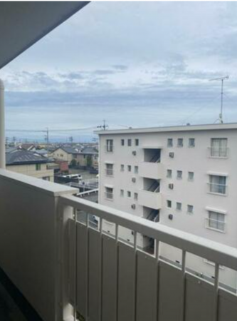 静岡市駿河区丸子、マンションのバルコニー画像です