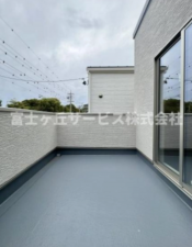 静岡市駿河区中島、新築一戸建てのバルコニー画像です