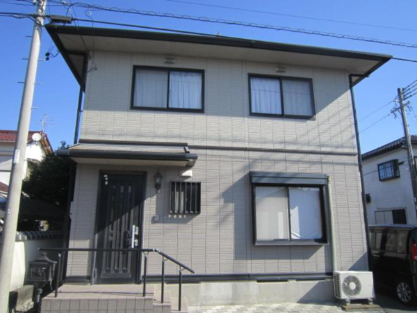 静岡市駿河区中島、中古一戸建ての外観画像です