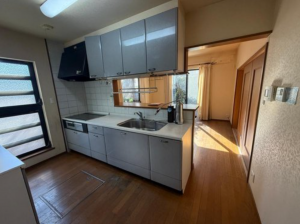 静岡市駿河区池田、中古一戸建てのキッチン画像です