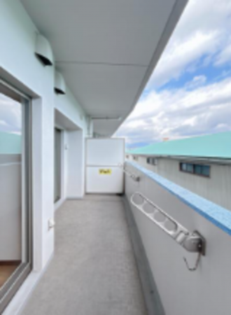 静岡市駿河区丸子新田、マンションのバルコニー画像です