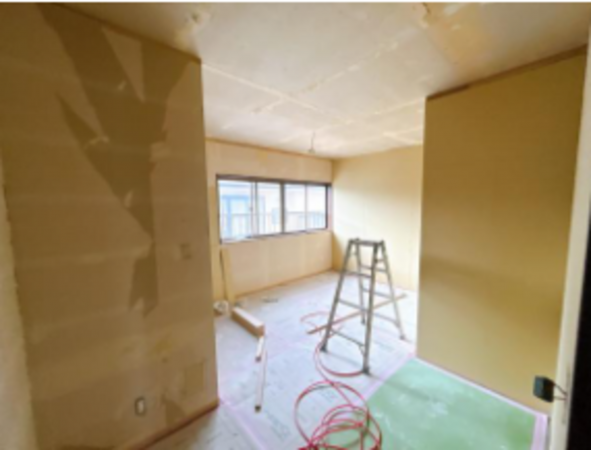 静岡市駿河区聖一色、中古一戸建ての内装画像です