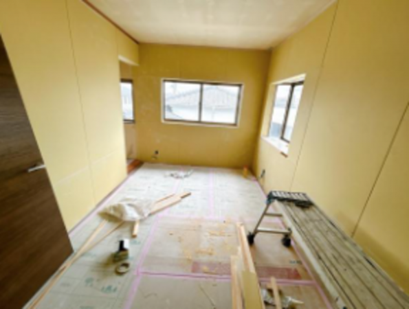 静岡市駿河区聖一色、中古一戸建ての内装画像です