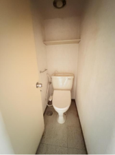 静岡市駿河区馬渕、マンションのトイレ画像です