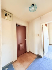 静岡市駿河区馬渕、マンションの玄関画像です
