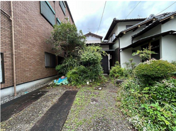 静岡市駿河区丸子、中古一戸建ての画像です