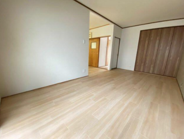 京都市伏見区深草大亀谷内膳町、中古一戸建ての画像です