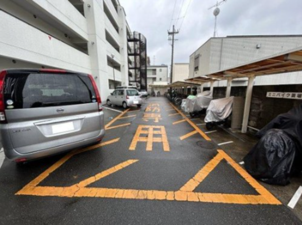 京都市伏見区深草北鍵屋町、マンションの画像です