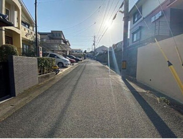 京都市伏見区深草大亀谷東安信町、中古一戸建ての画像です