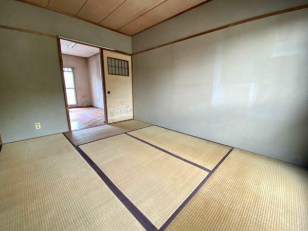 京都市伏見区醍醐上ノ山町、マンションの寝室画像です
